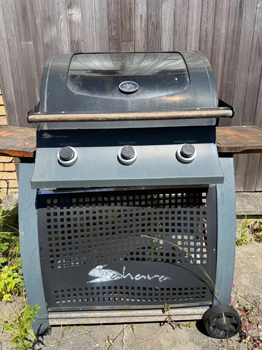 Gas BBQ - free - Image 1