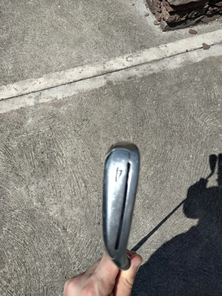 TaylorMade M6 4i/5i - Wilson Wedge - Rangefinder - Image 4