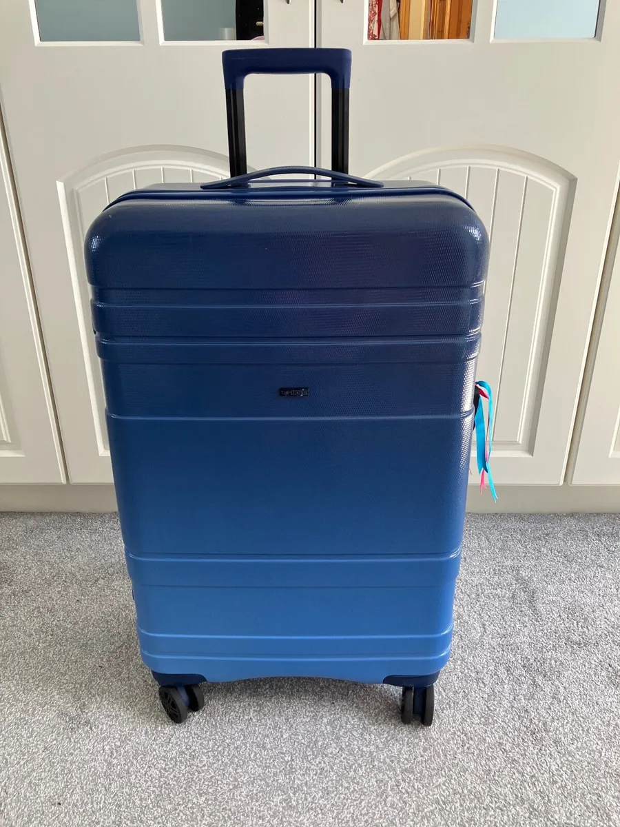 Blue Ombré Large 8 Wheel Hard Shell Suitcase - €35 - Image 2