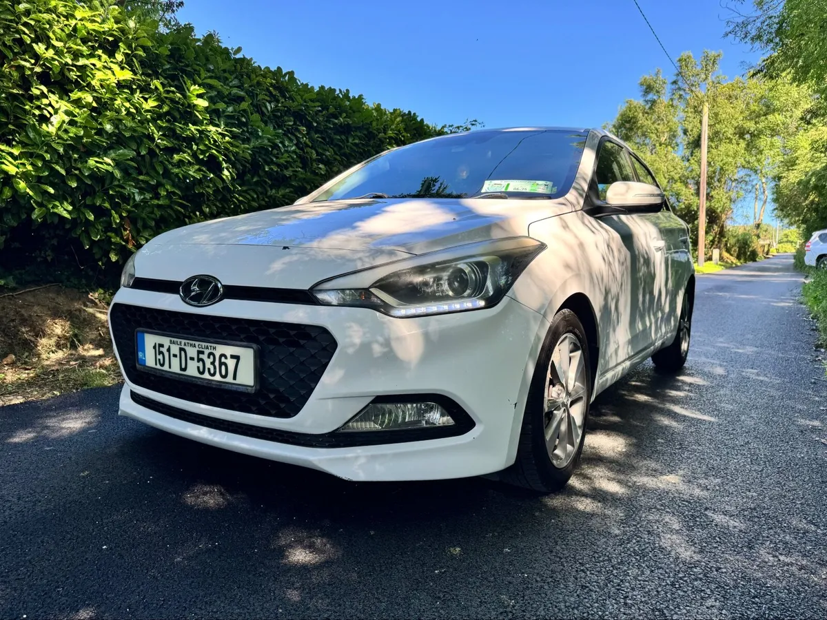 Hyundai i20 Deluxe 2015 5DR Hatch - Image 1
