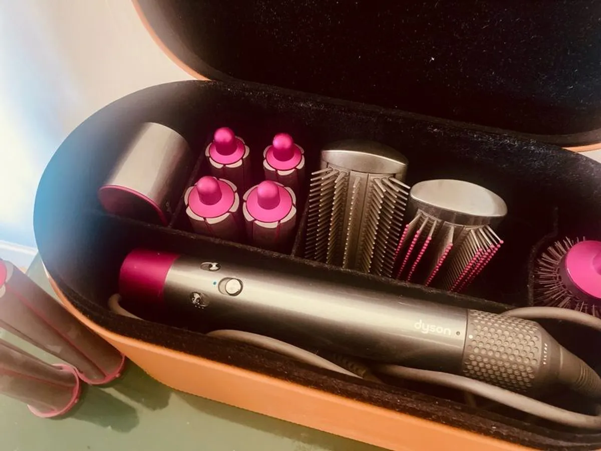 Dyson AirWrap - Image 1