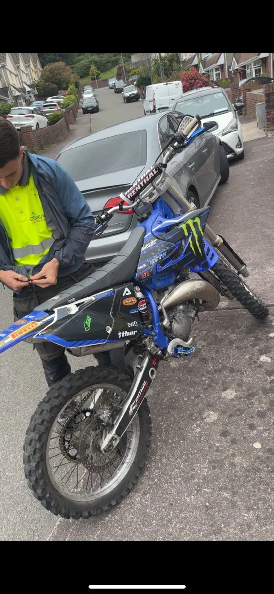 2002 YZ125 - Image 2