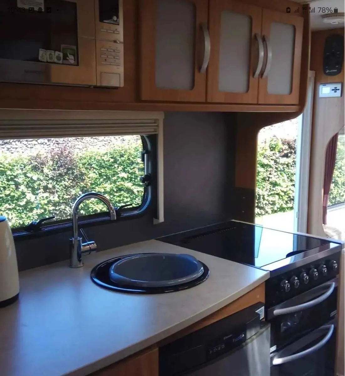 2014 Lunar ultima  4 berth caravan - Image 4