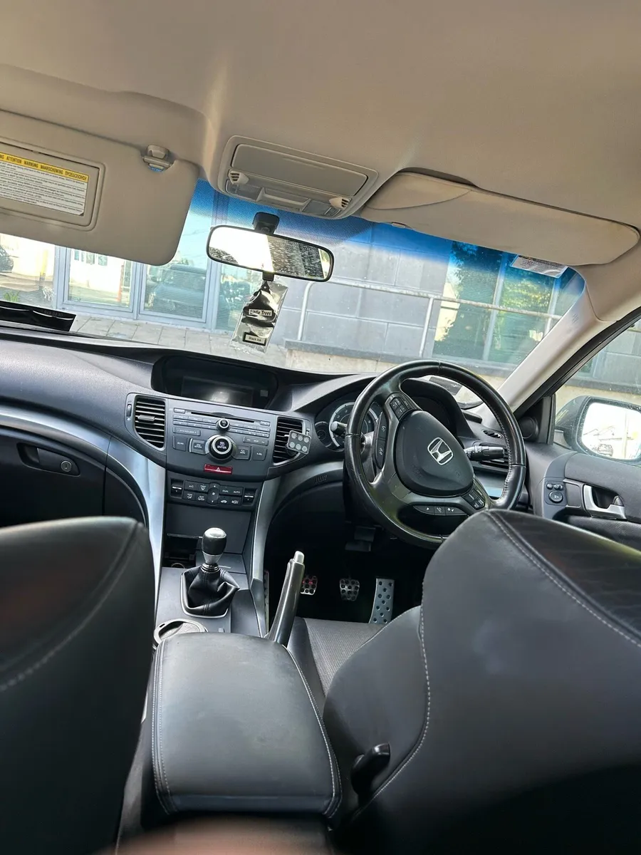 Honda accord Type S (needs new engine) - Image 2