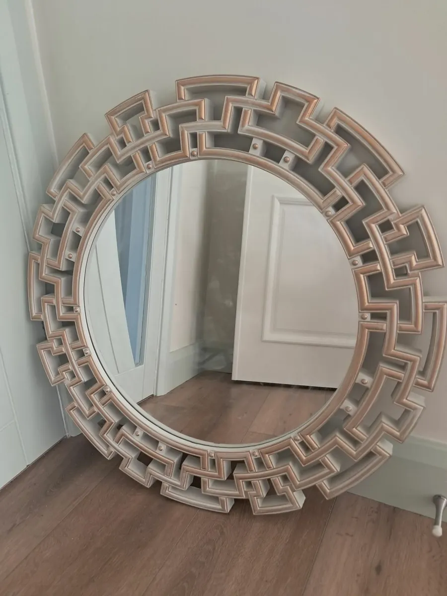 Mirror - Image 2