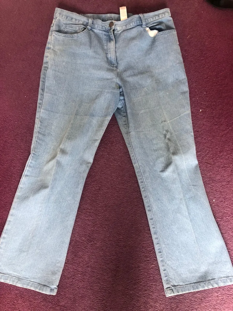 Jeans and Pants - Image 2