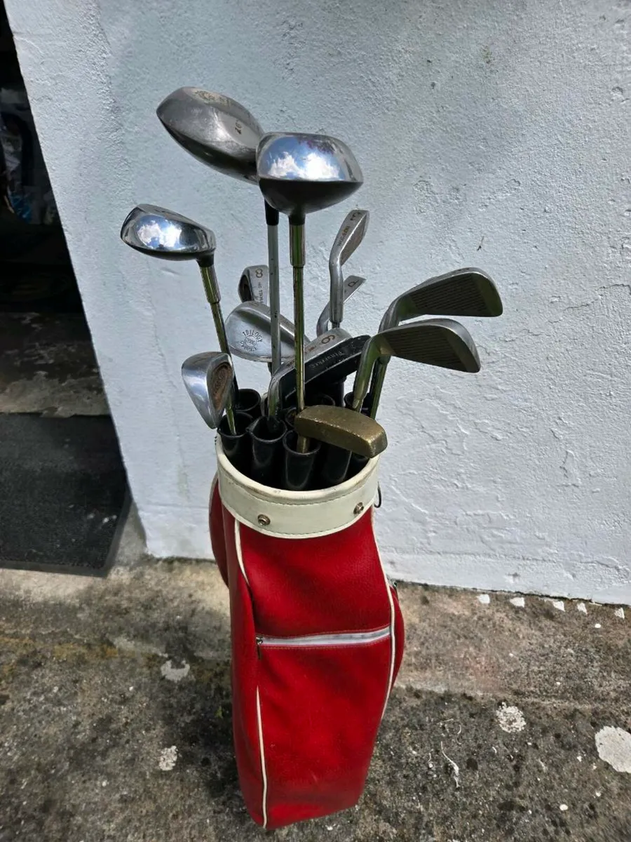 Golf clubs and bag - Image 2