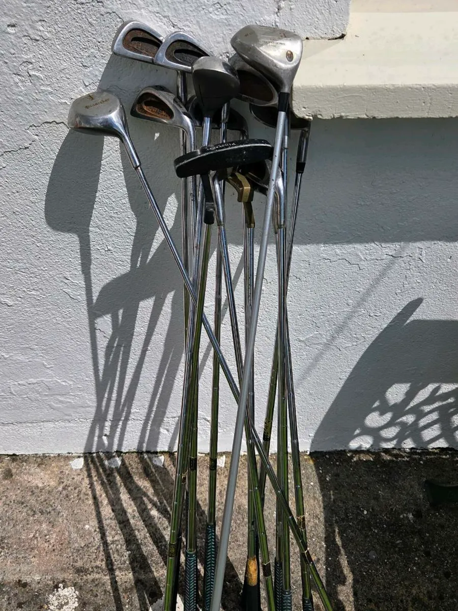 Golf clubs and bag - Image 4