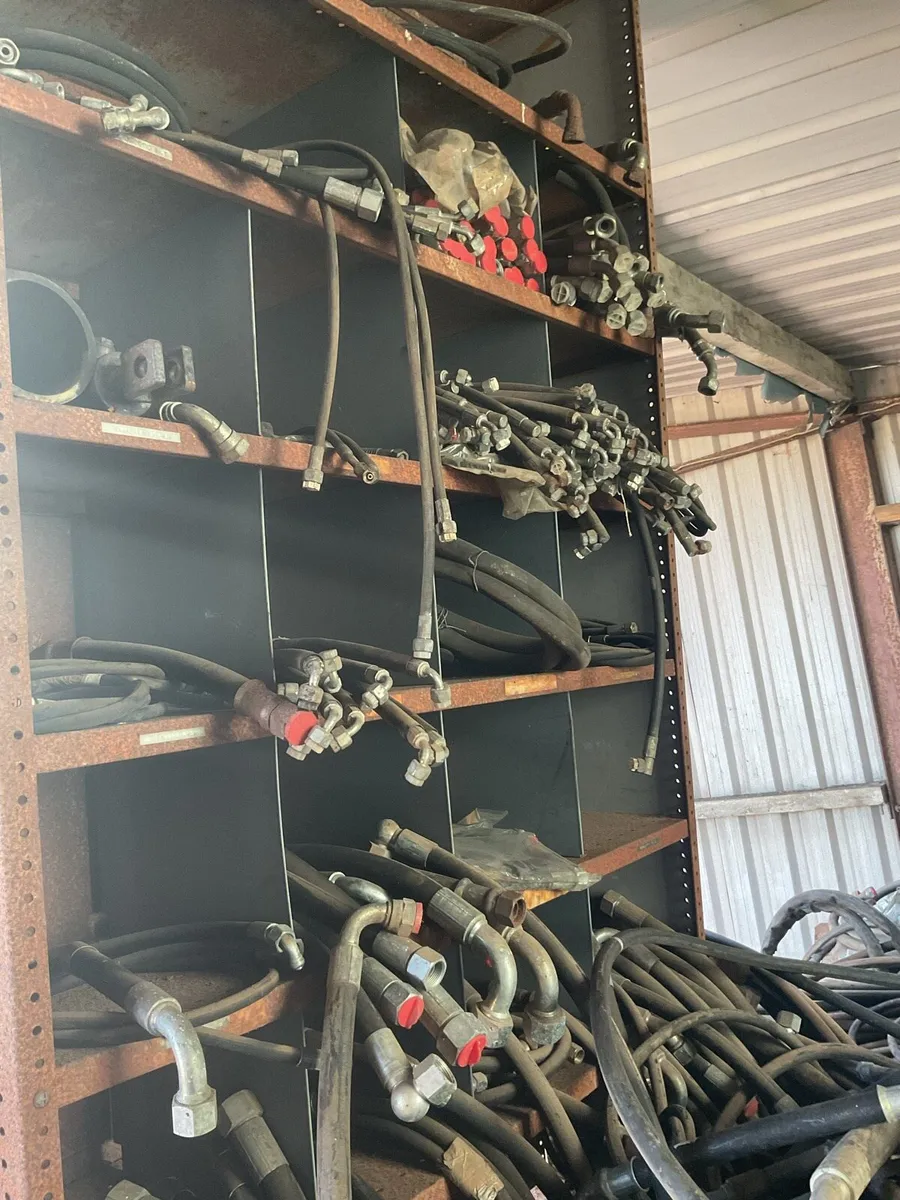 Hydraulic hoses used/unused - Image 1
