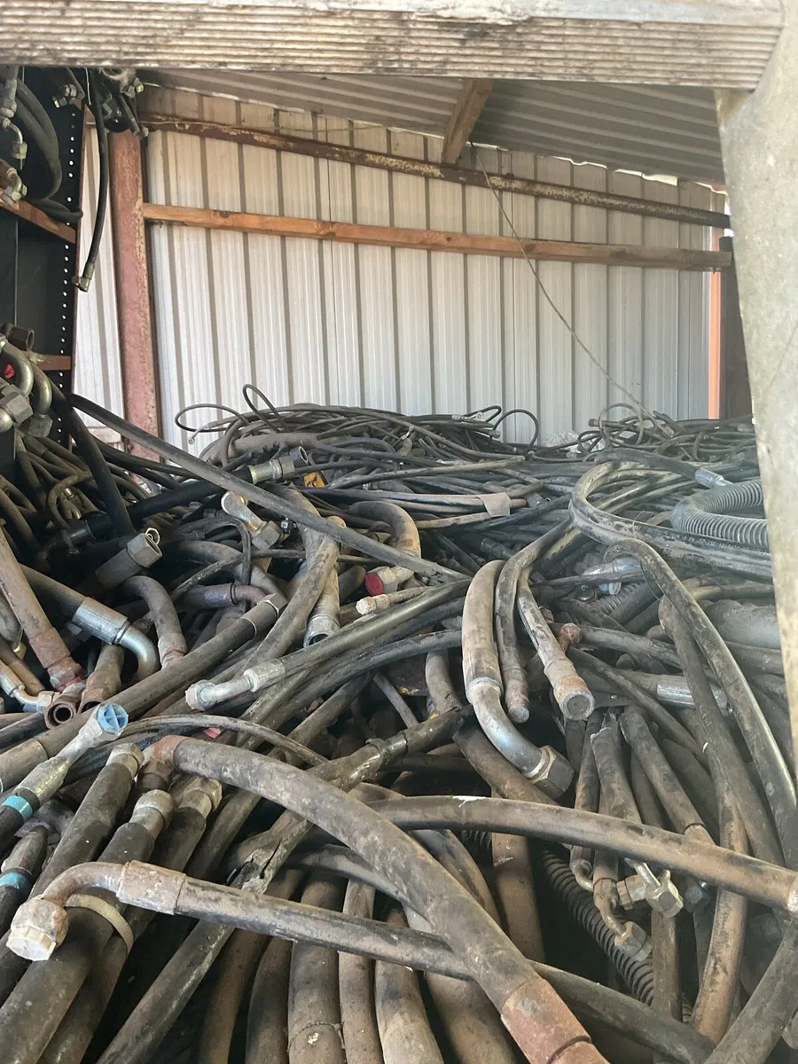 Hydraulic hoses used/unused - Image 3