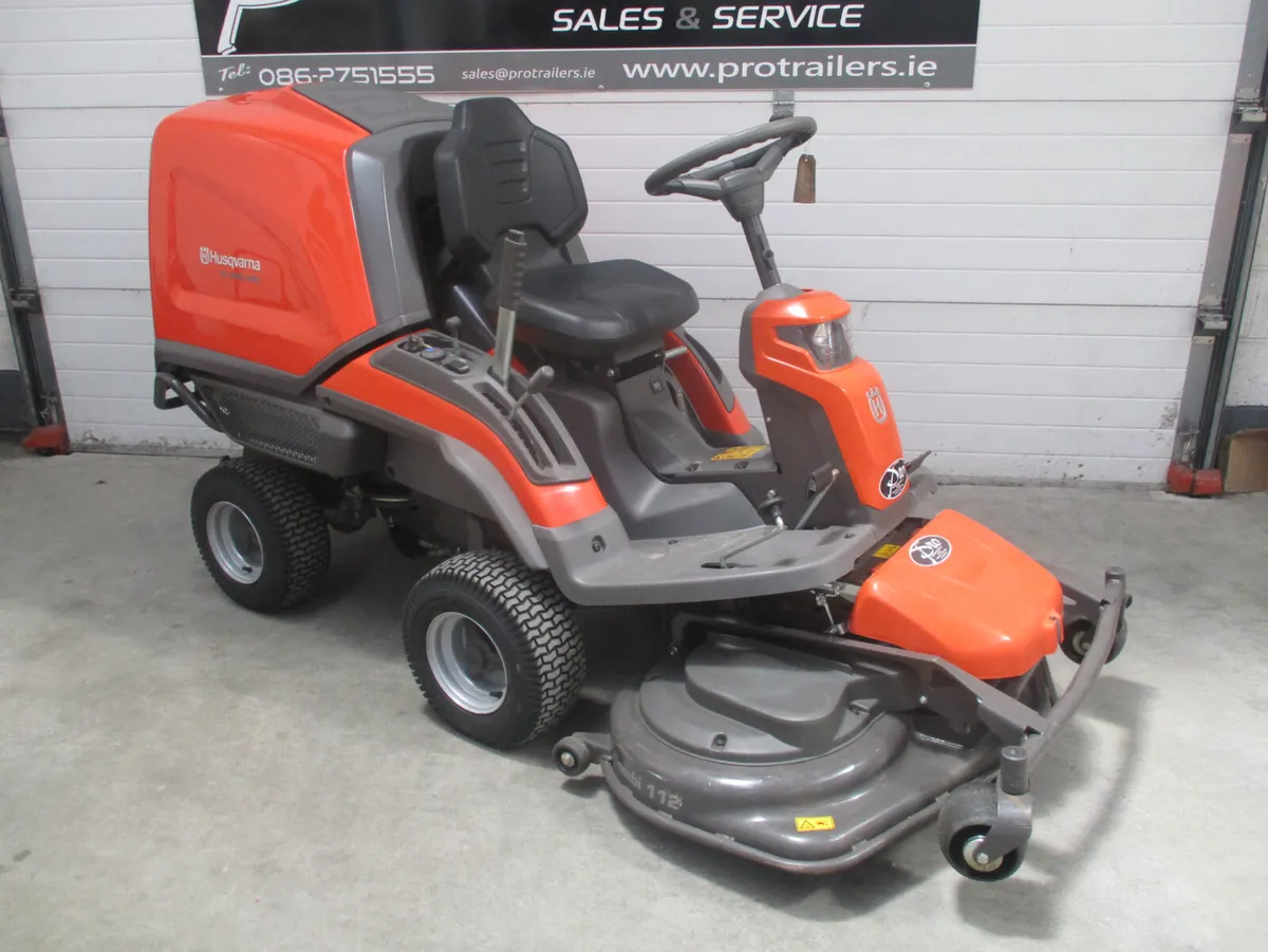 Husqvarna Rider Collector Mower 4X4 - Image 1
