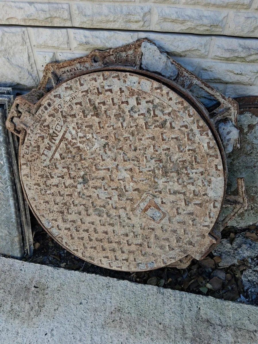 4 Drain cover - Image 1