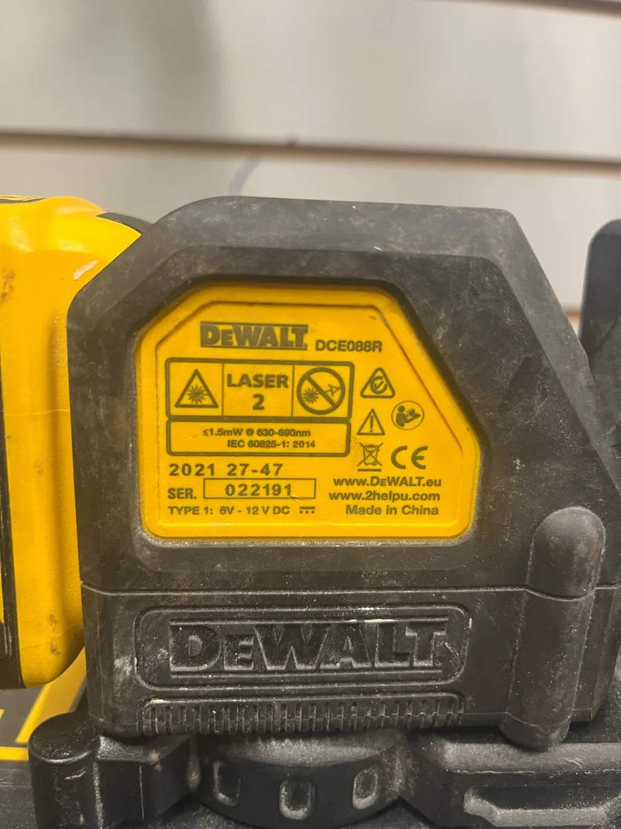 DeWalt 12v Red Laser - Image 3
