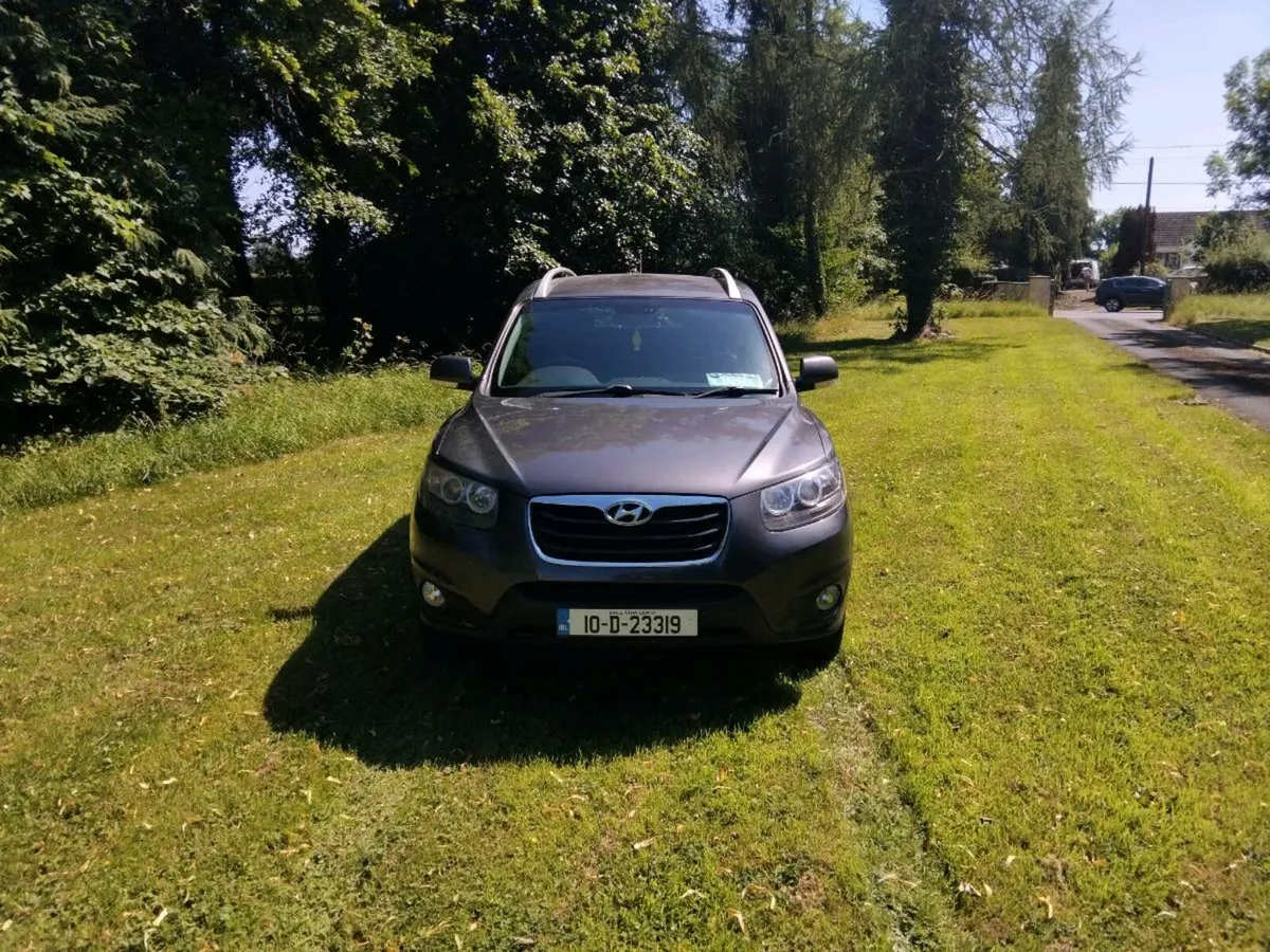 Hyundai santa fe  7 seats - Image 3