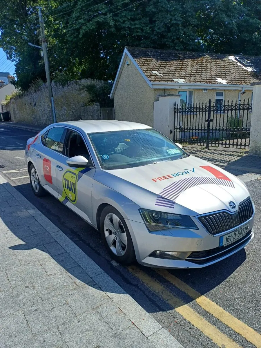 SKODA SUPERB 2016 - Image 1