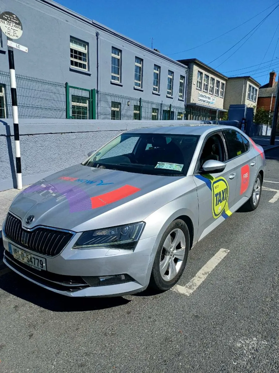 SKODA SUPERB 2016 - Image 2