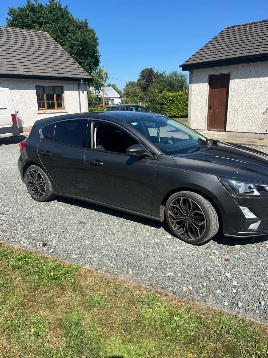 2020 Ford focus - Image 4