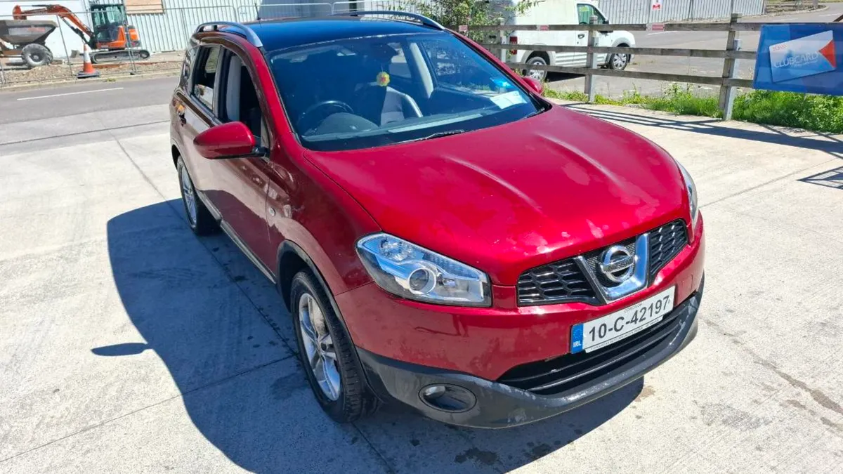 Nissan Qashqai 7 seater - Image 1