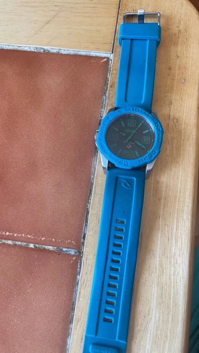 Unisex Watch - Image 1