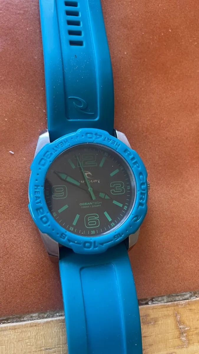 Unisex Watch - Image 2