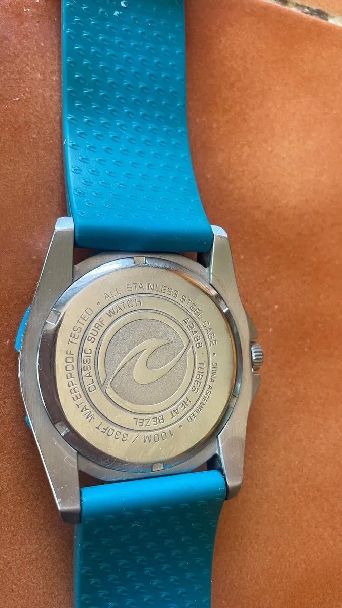 Unisex Watch - Image 3