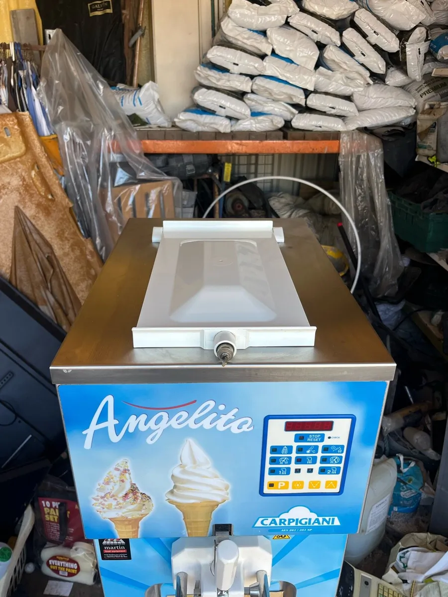 Premium Angelita Carpigiani Ice Cream Machine - Image 3