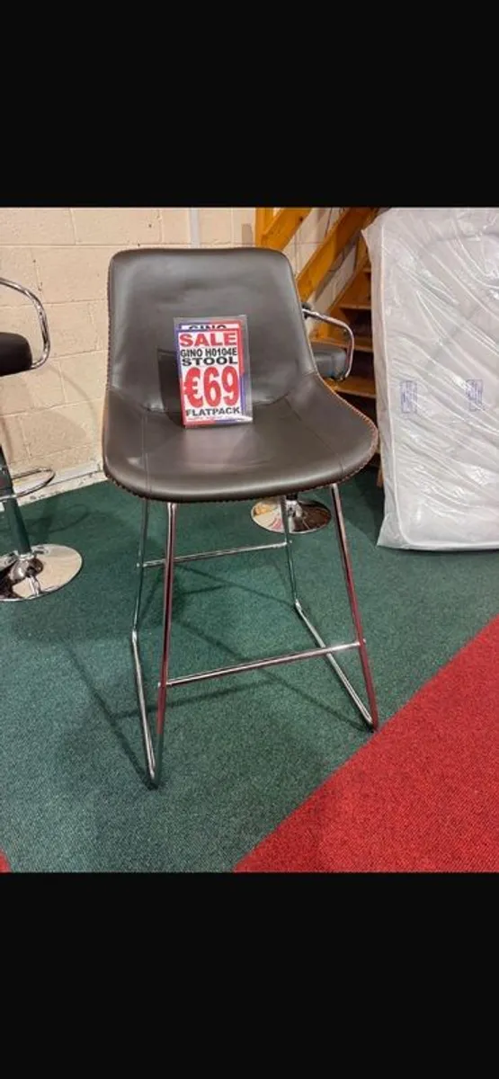 4x bar stools - Image 1