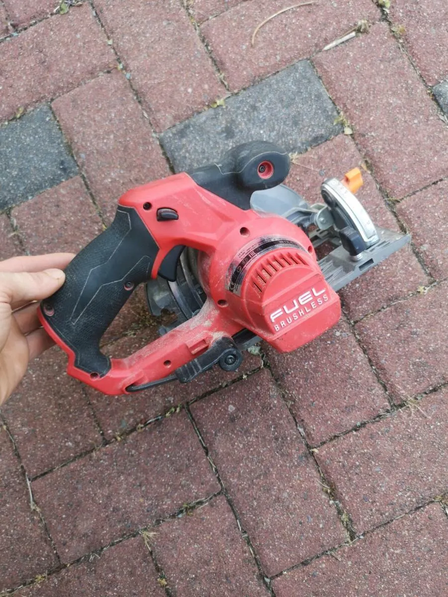 Milwaukee m12 skillsaw m12ccs44 - Image 1
