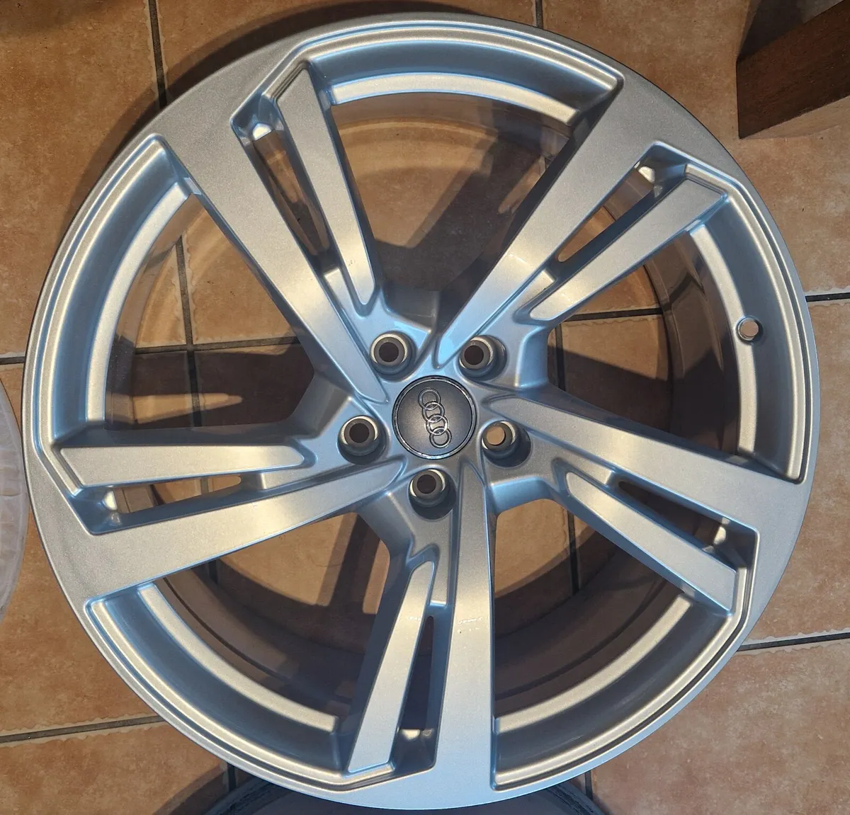 Audi 20" alloys - Image 2