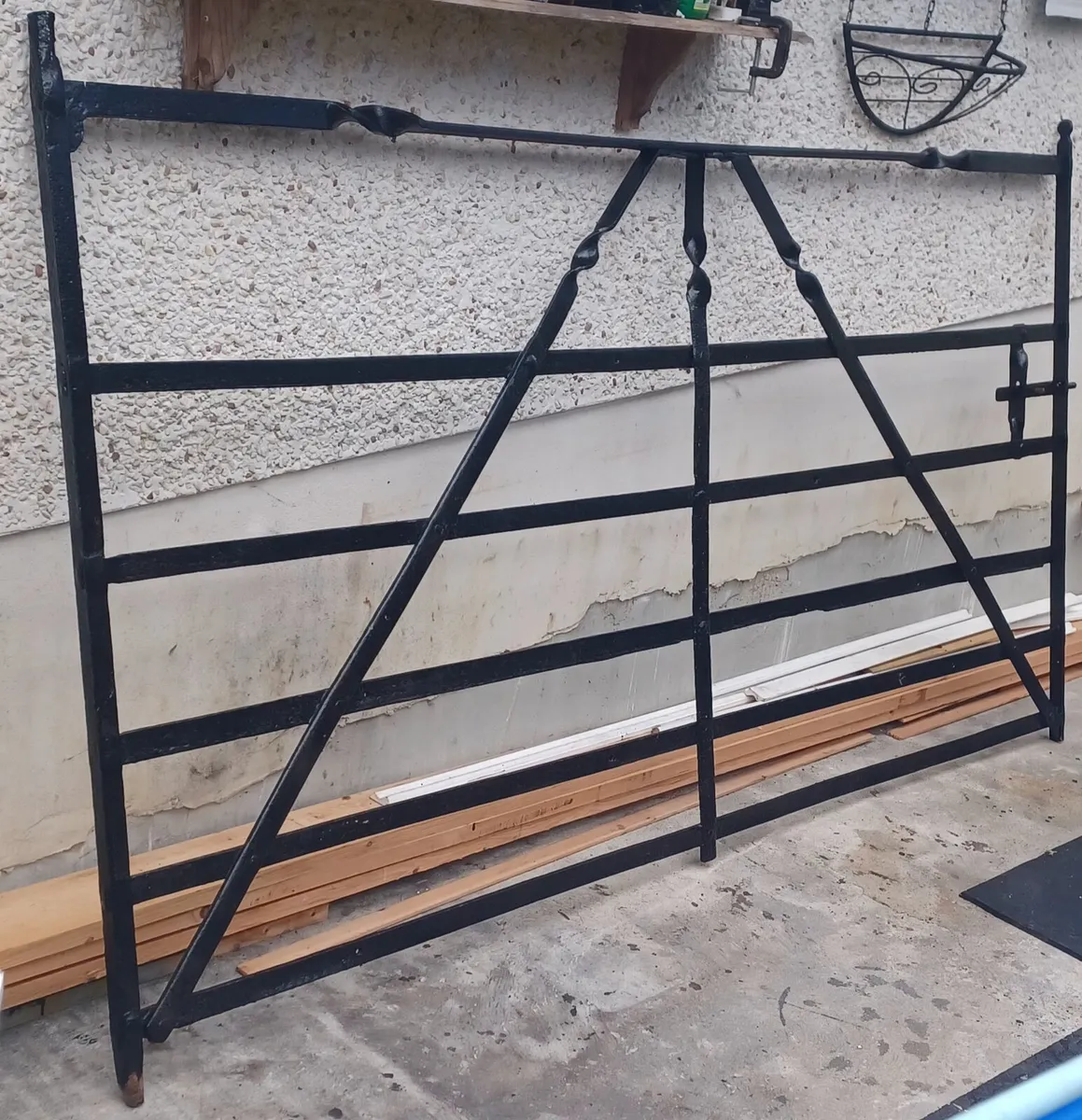 Antique yard gate - Image 2