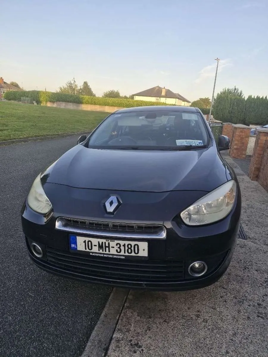 Valid Nct 2010 Renault Fluence Nct 12/25 - Image 1
