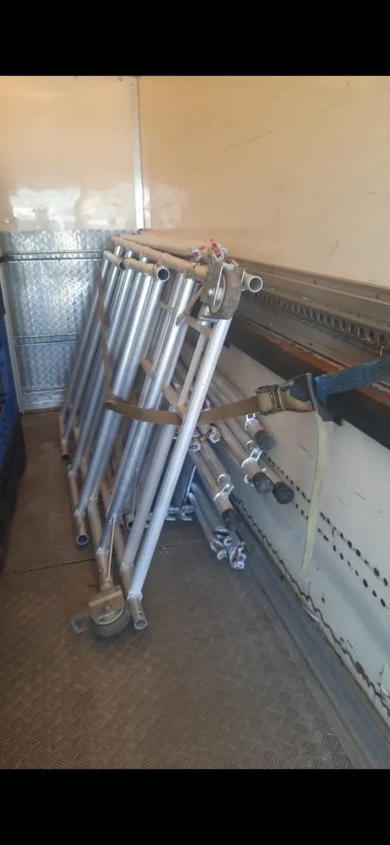 Alloy Tower scaffolding as new - Image 3