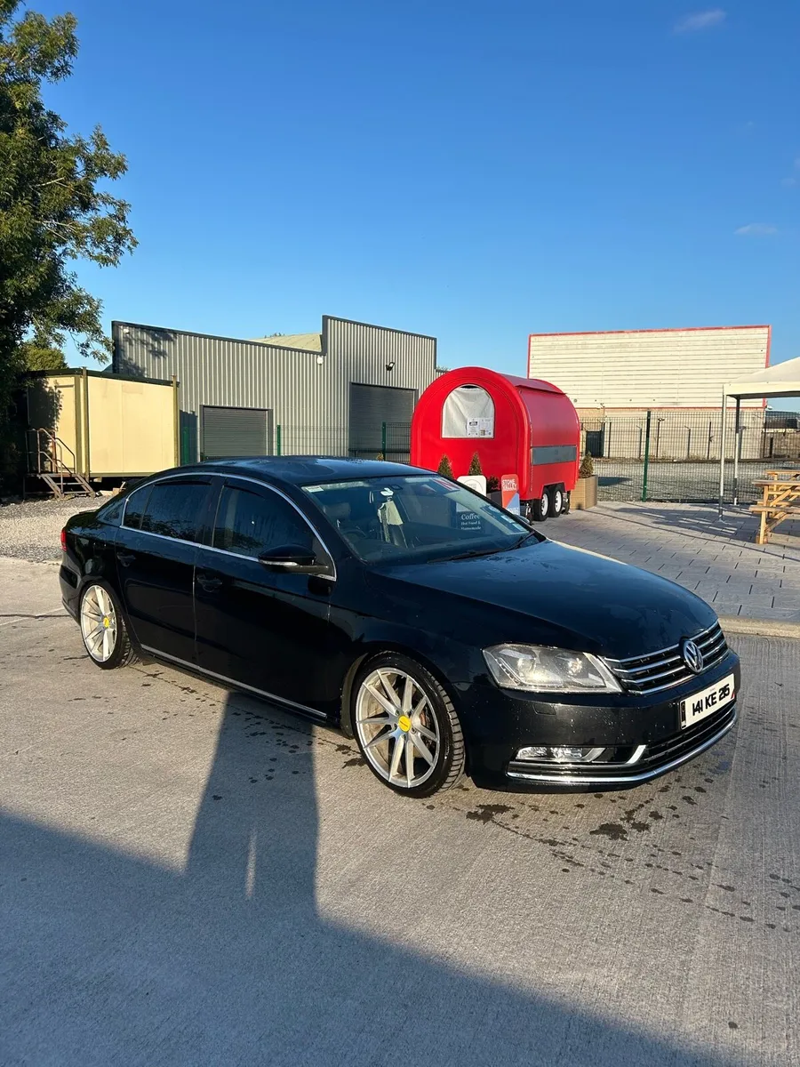 Volkswagen Passat Highline - Image 2