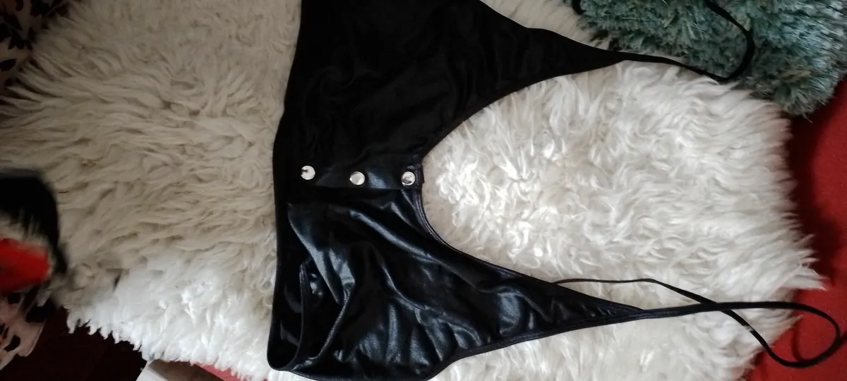 Crossdresser? Lingerie...novelty fun items - Image 4