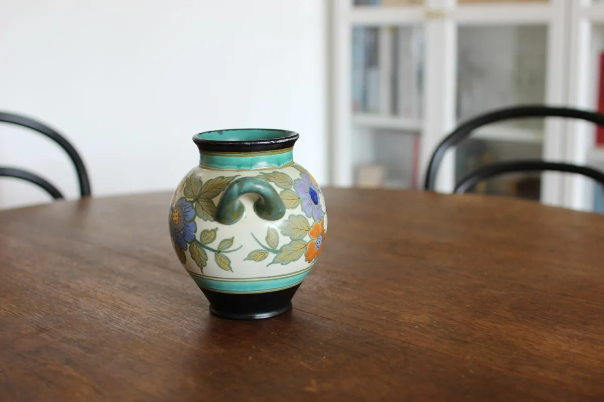 Round Dutch Vase - Image 2