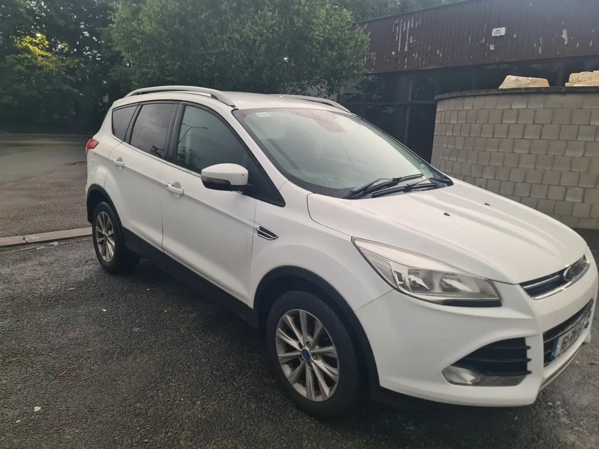 Ford Kuga 2016 - Image 2