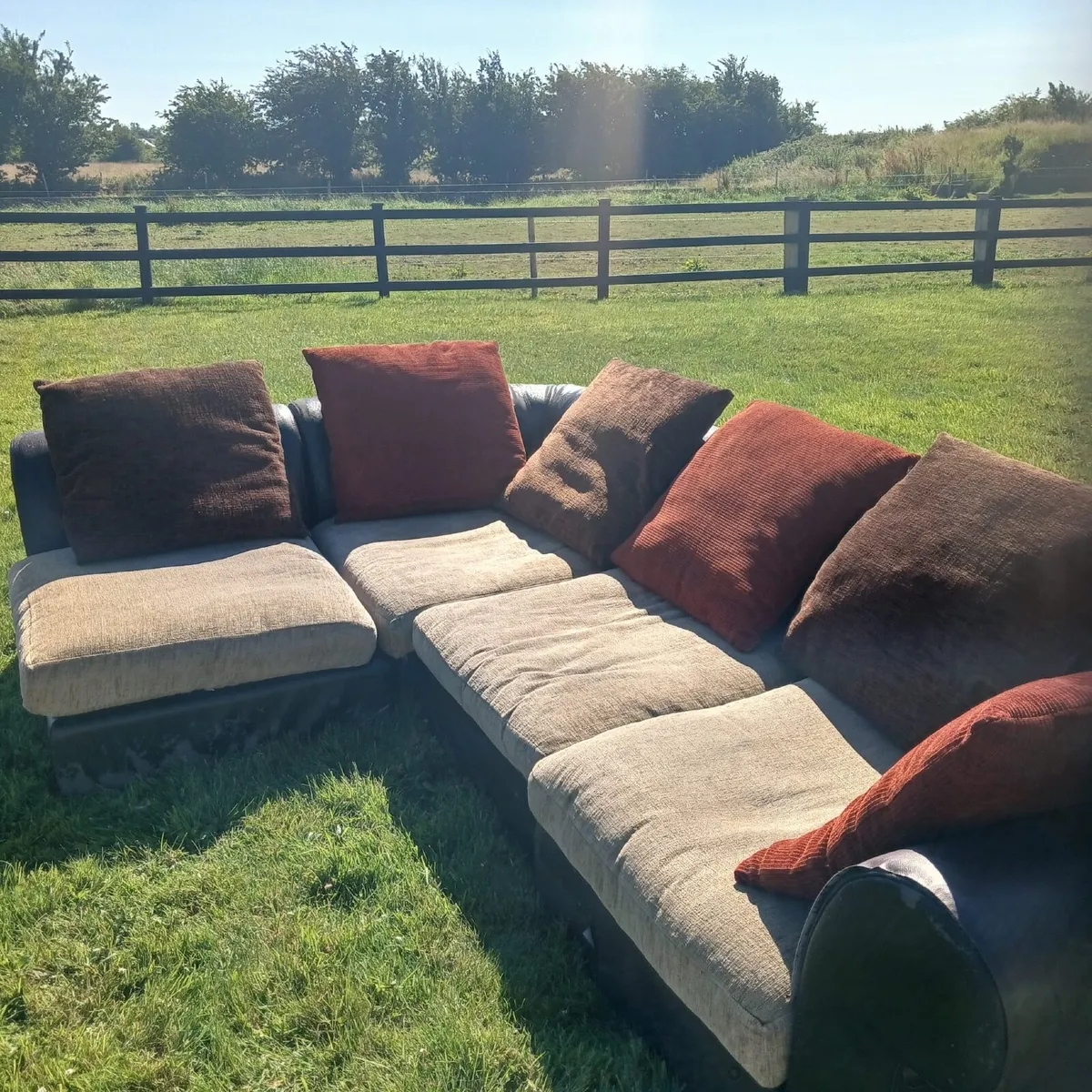 Couch - Image 1