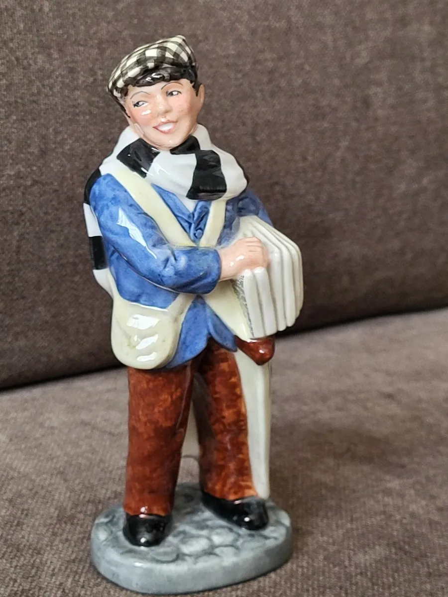 Royal Doulton Figurine - Image 1