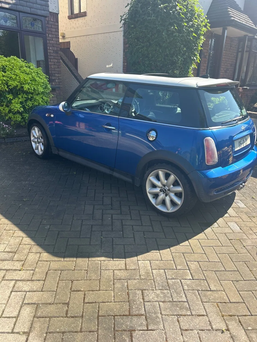 Car - Image 1