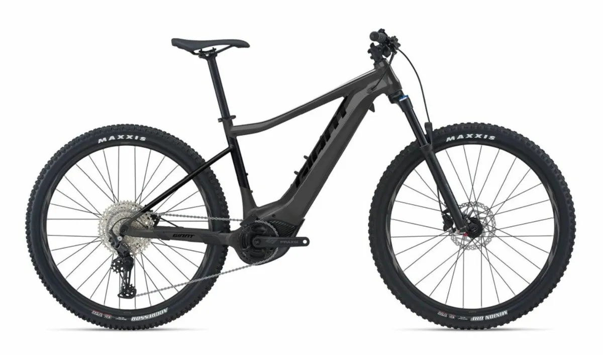 Giant Electric Bike: Fathom Pro - Image 1