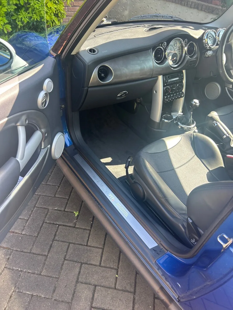 Car - Image 4