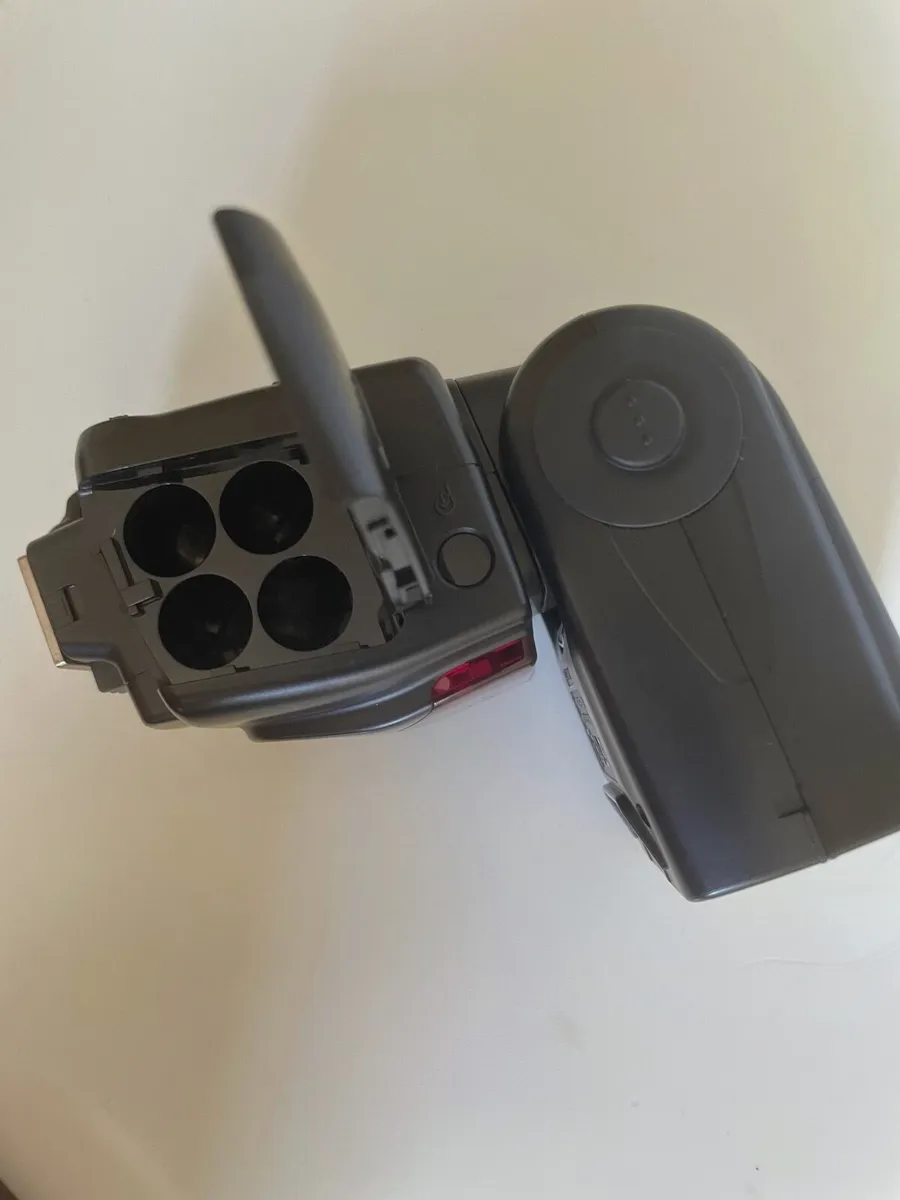 Nikon Speedlight SB-700 - Image 4