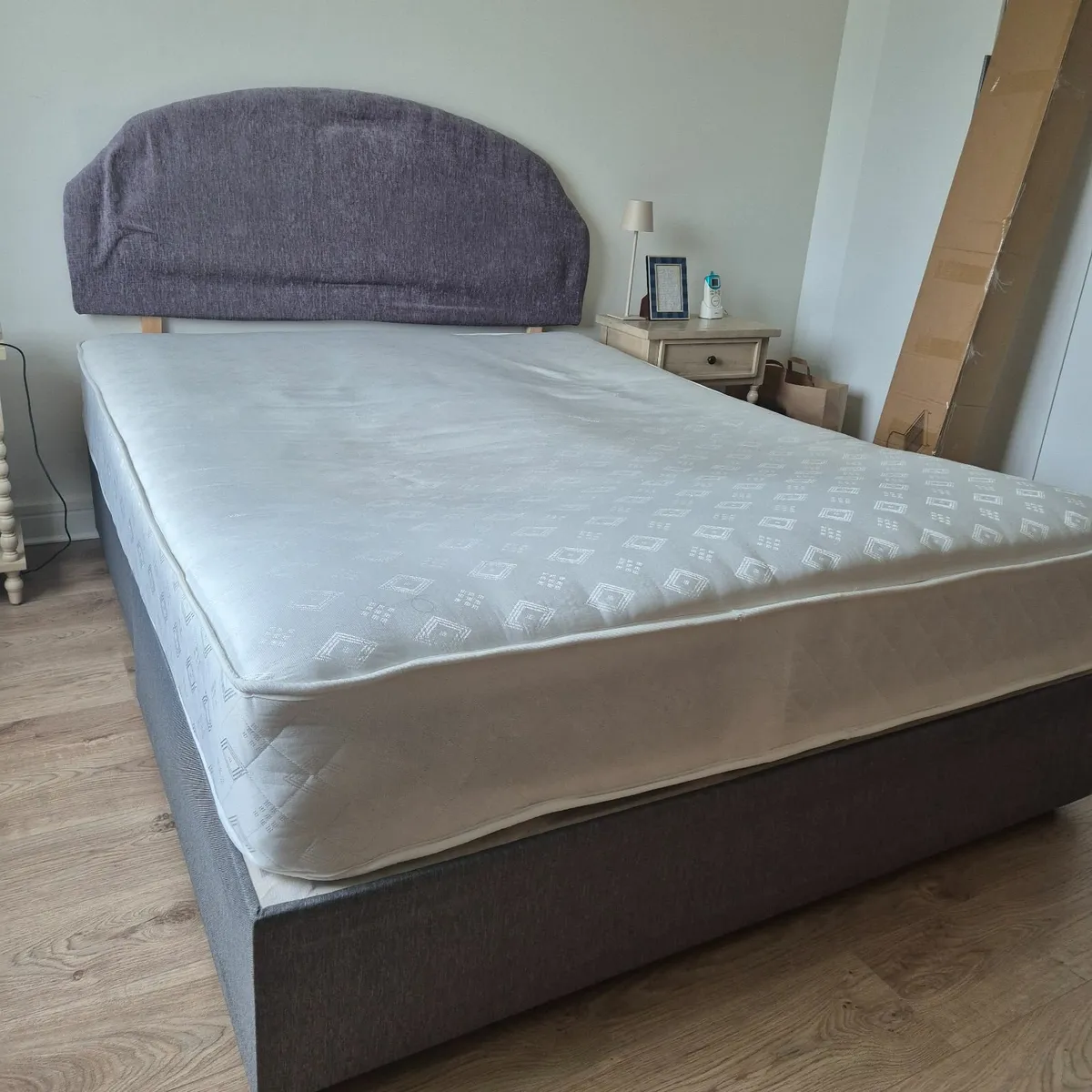King size bed