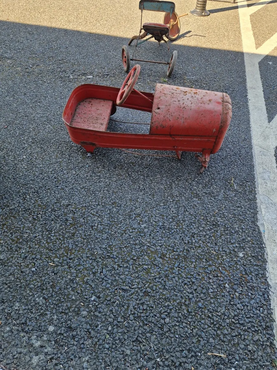 Vintage Triang Childs Pressed Steel Pedal Car - Image 4