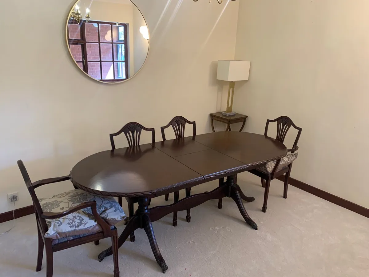 Dining Room Suite - Image 1