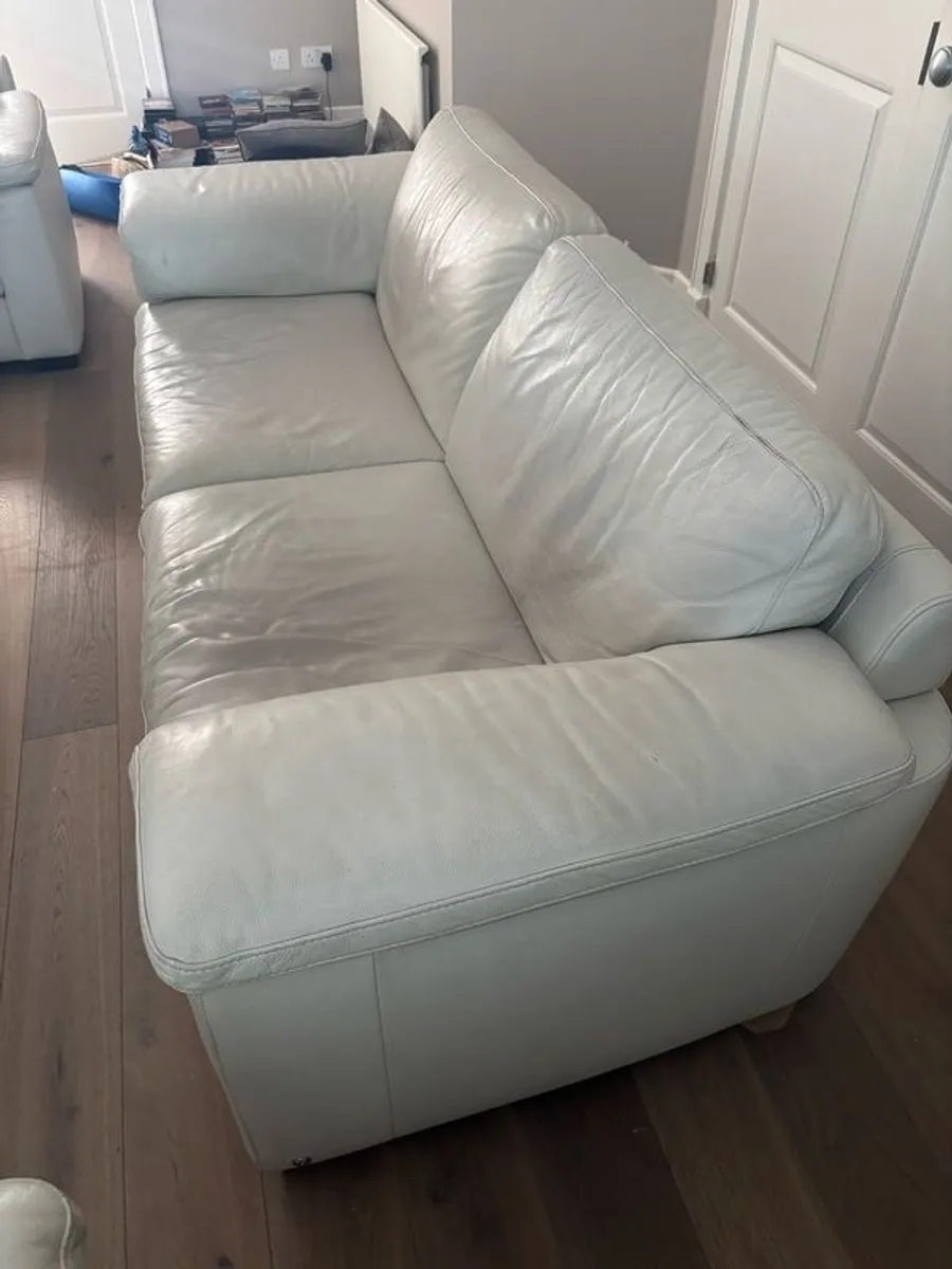 Natuzzi Cream leather sofa, 3x1x1 - Image 2