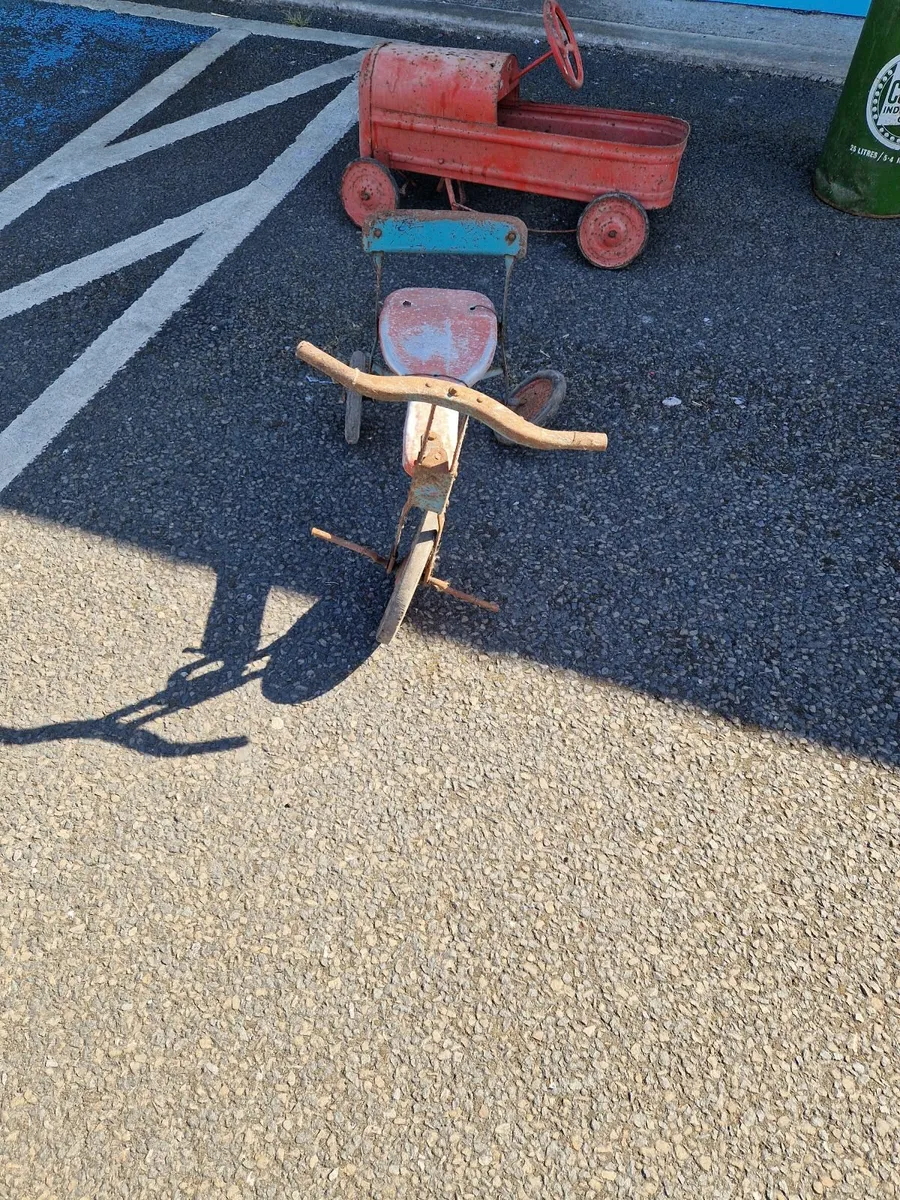 Vintage Triang Childs Pressed Steel Trike - Image 1