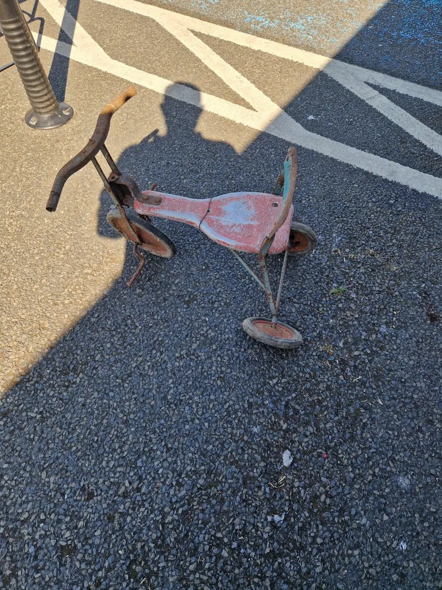 Vintage Triang Childs Pressed Steel Trike - Image 3