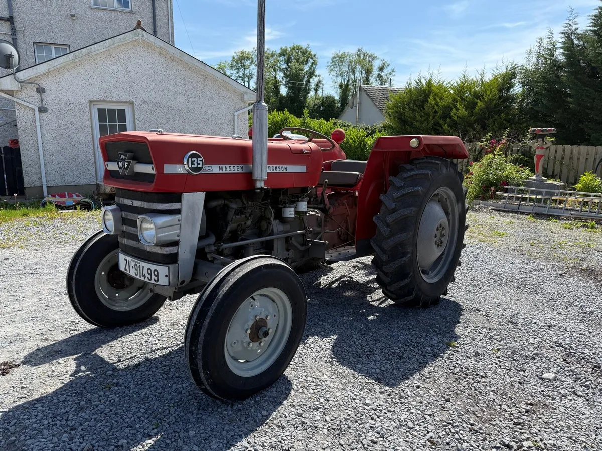 Massey Ferguson - Image 1