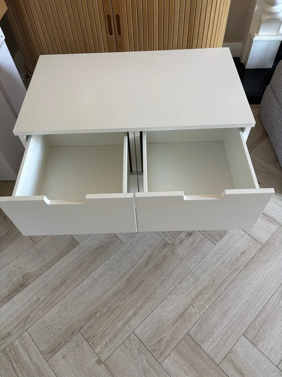 Chest of drawers - Image 2